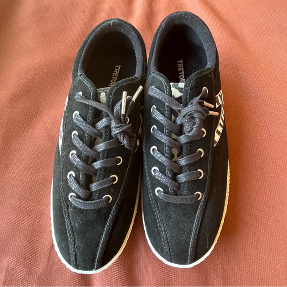 Black-and-white zebra print, fashion sneakers from Sweden.  ladies size 11 - Picture 6 of 10